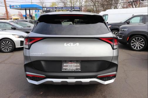 Gray 2024 Kia Sportage LX