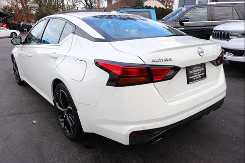 2024 Nissan Altima SR FWD