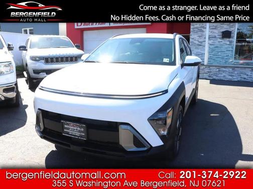 White 2024 Hyundai KONA SEL AWD