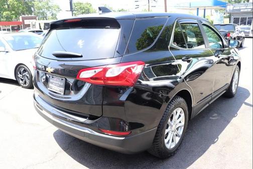 Mosaic Black Metallic 2021 Chevrolet Equinox 1LT
