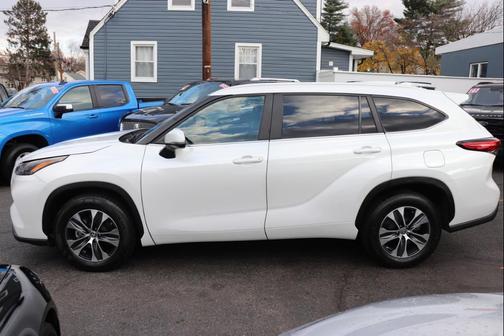 2023 Toyota Highlander XSE