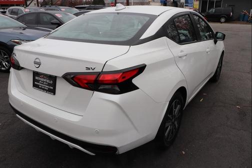 2024 Nissan Versa 1.6 SV