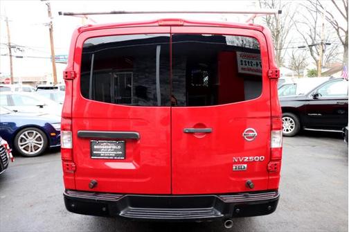 2015 Nissan NV Cargo NV2500 HD SV V6