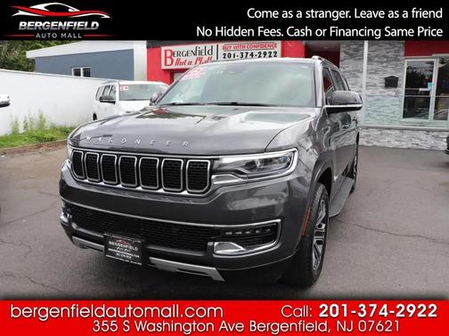 Gray 2025 Jeep Wagoneer Carbide 4x4
