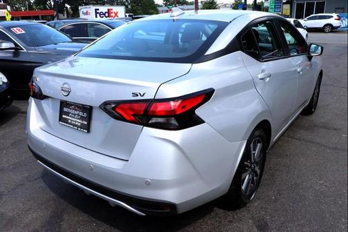 2023 Nissan Versa 1.6 SV