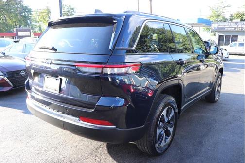 2024 Jeep Grand Cherokee 4xe Base
