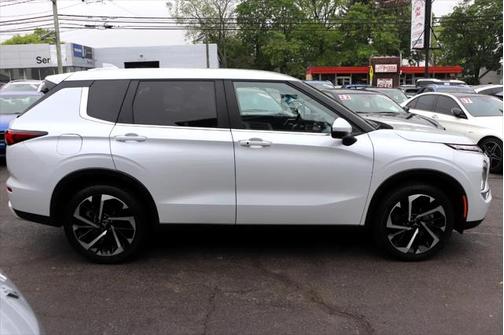 2024 Mitsubishi Outlander SE 2.5 S-AWC