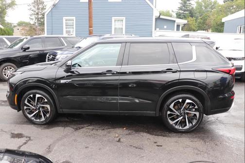 2024 Mitsubishi Outlander PHEV SE S-AWC