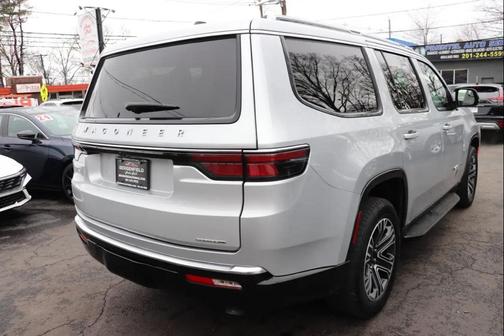 Silver Zynith 2024 Jeep Wagoneer Series II 4x4