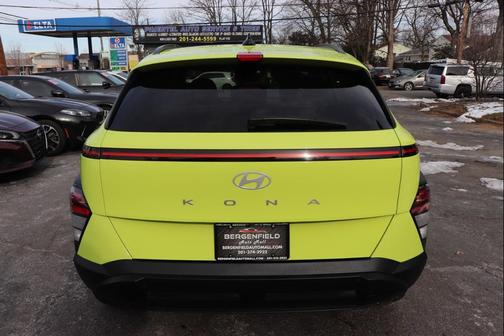 2024 Hyundai KONA SEL