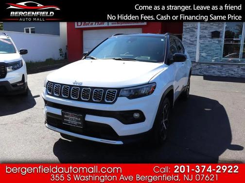 Bright White Clearcoat 2024 Jeep Compass Limited