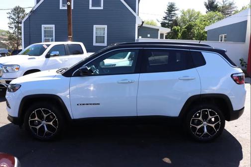 Bright White Clearcoat 2024 Jeep Compass Limited