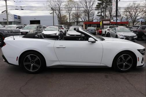 Oxford White 2025 Ford Mustang EcoBoost Premium