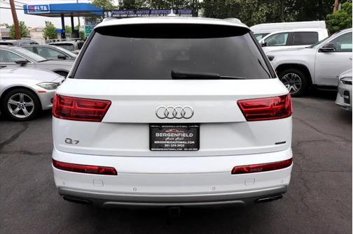 2019 Audi Q7 45 Premium Plus