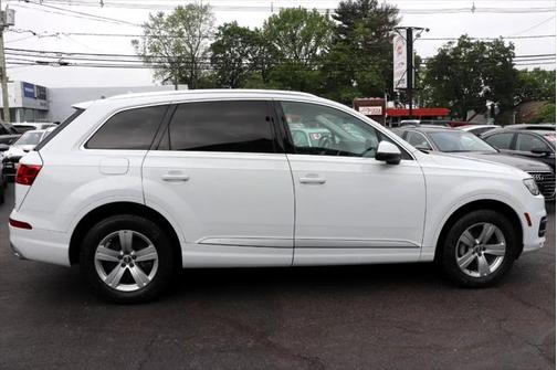 2019 Audi Q7 45 Premium Plus