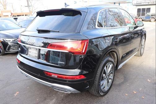 2023 Audi Q5 45 S line Premium Plus
