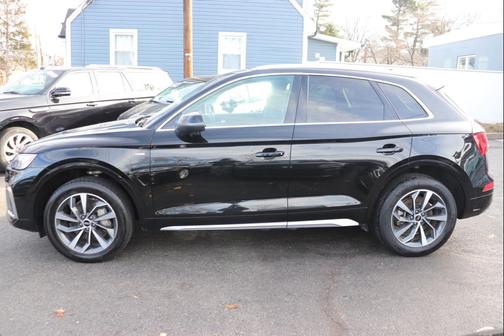 2023 Audi Q5 45 S line Premium Plus