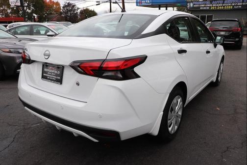 2024 Nissan Versa 1.6 S