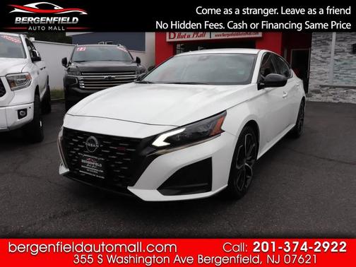 2023 Nissan Altima SR FWD