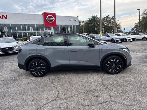 2026 Nissan Leaf PLATINUM+