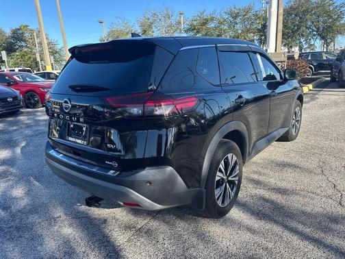 2021 Nissan Rogue SV