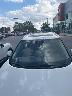 Pearl White Tricoat 2023 Nissan Rogue SV