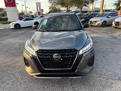 2024 Nissan Kicks SR