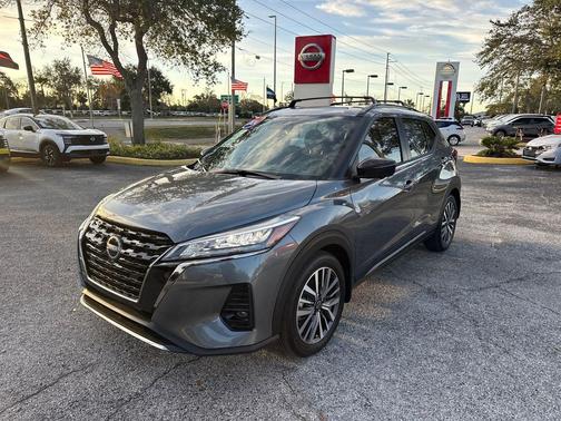 2024 Nissan Kicks SR