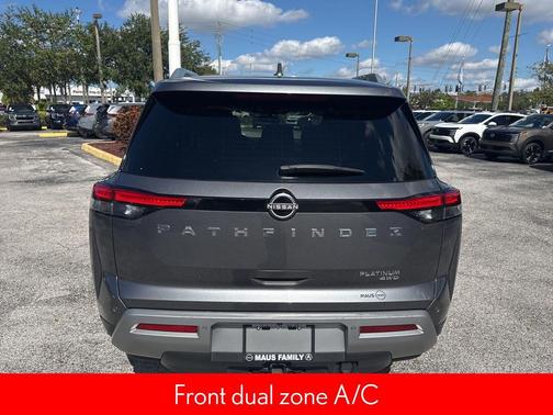 2022 Nissan Pathfinder Platinum 4WD