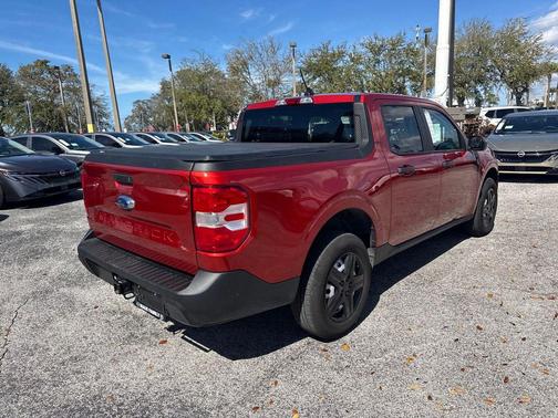 2024 Ford Maverick XL