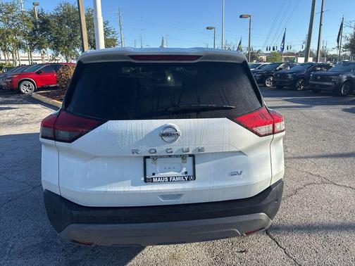 2021 Nissan Rogue SV