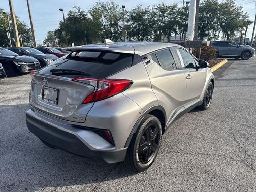 Silver Knockout Metallic 2020 Toyota C-HR LE
