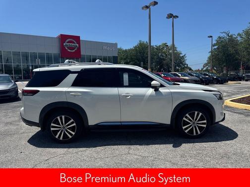 Pearl White Tricoat 2023 Nissan Pathfinder Platinum 4WD