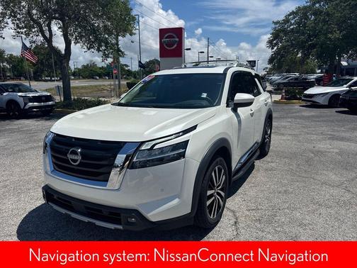 Pearl White Tricoat 2023 Nissan Pathfinder Platinum 4WD