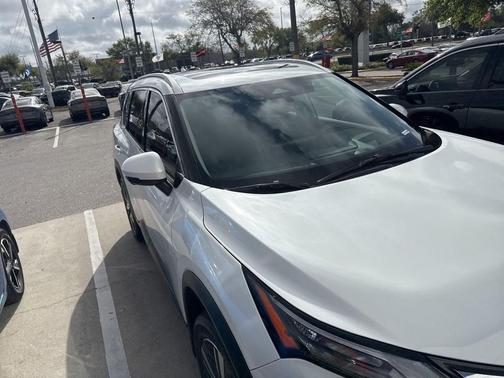 2025 Nissan Rogue SL