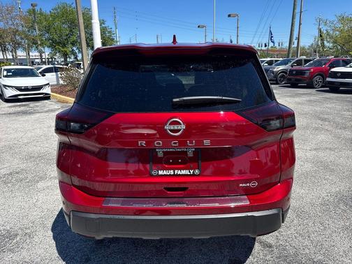 2025 Nissan Rogue SV