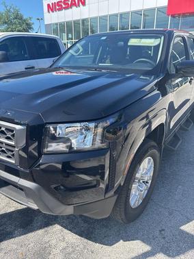 Super Black 2022 Nissan Frontier SV