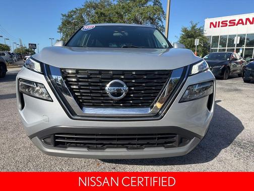Brilliant Silver Metallic 2021 Nissan Rogue SV