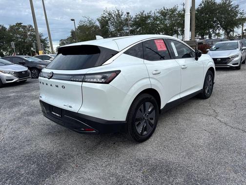 2025 Nissan Murano SL