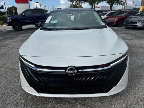 Aspen White/Super Black 2026 Nissan Sentra SR