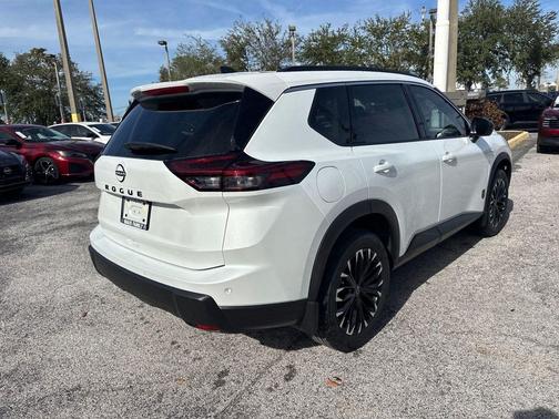 2026 Nissan Rogue Dark Armor