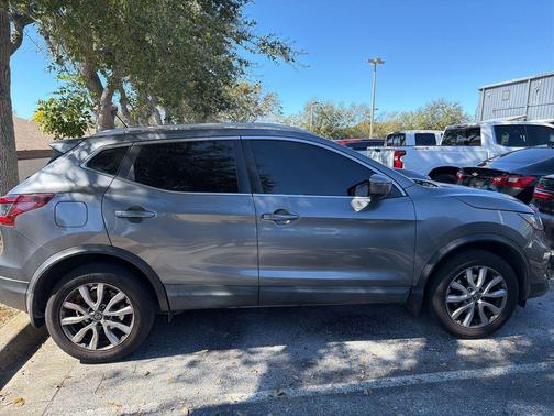2020 Nissan Rogue Sport SV