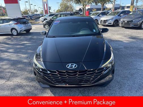 2022 Hyundai ELANTRA SEL