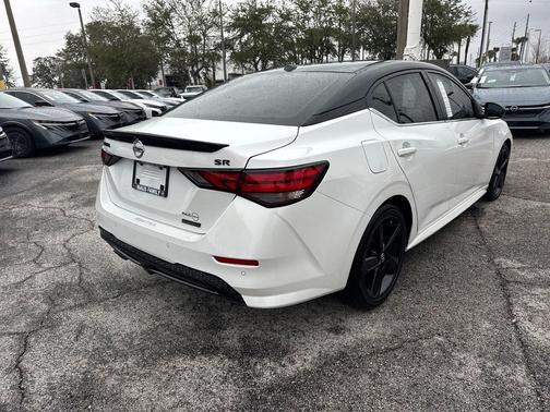 2022 Nissan Sentra SR