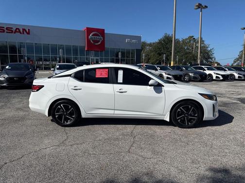 2025 Nissan Sentra SV