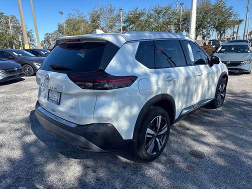 2021 Nissan Rogue SL