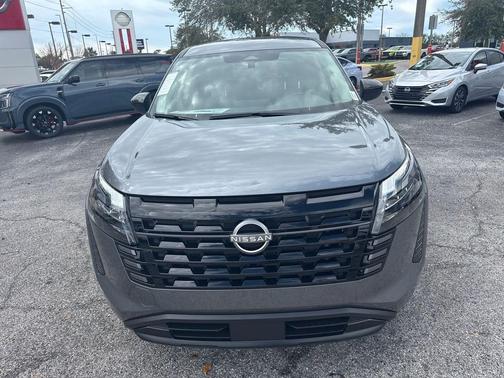 2026 Nissan Pathfinder S