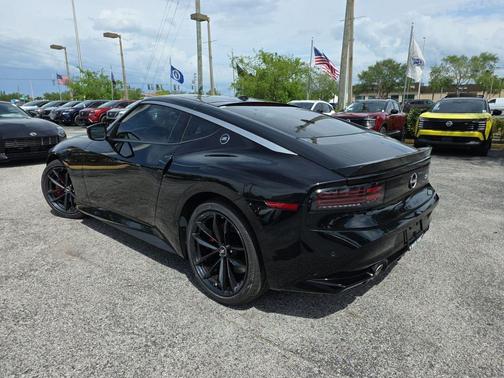 Black Diamond Pearl 2026 Nissan Z Performance