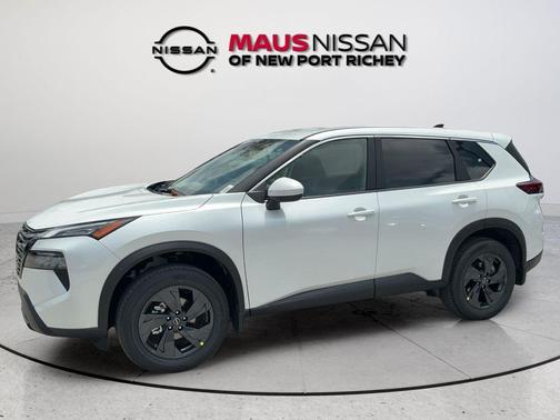 Everest White Pearl Tricoat 2026 Nissan Rogue SV