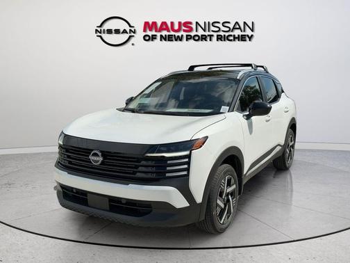 White / Black 2027 Nissan Kicks SV
